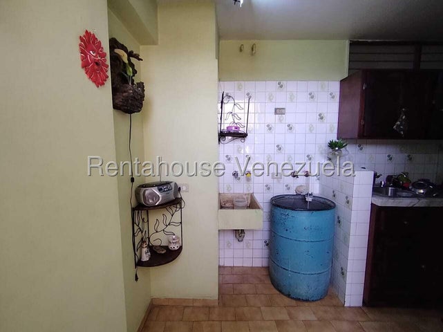Venta de apto Res. GC. Flor Amarillo #26-20942