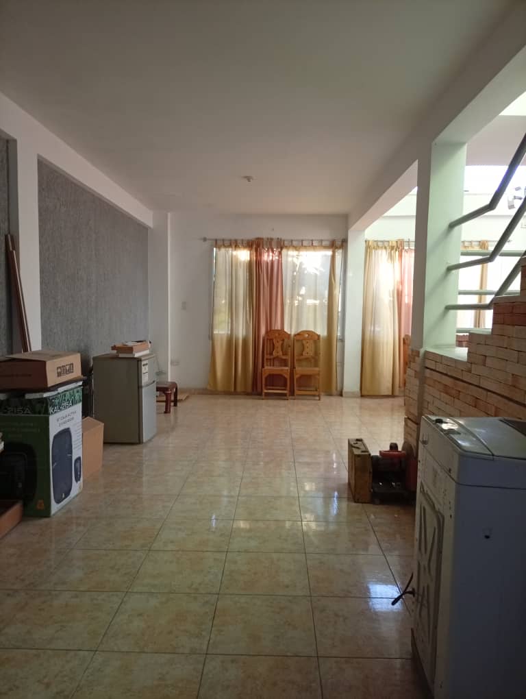 En Venta casa Urb. Sansur