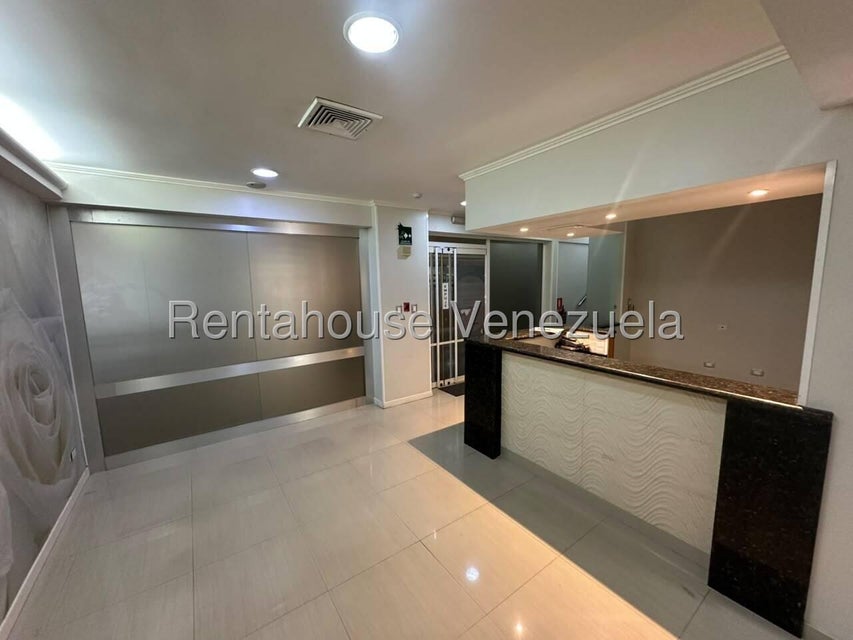 Local comercial en venta en la Viña 164 M2 planta eléctrica 100% Valencia Carabobo 