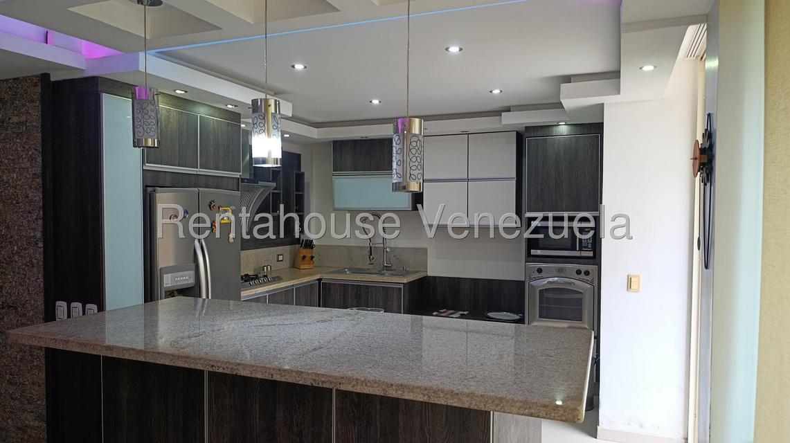 Townhouse en venta en Trigal Norte planta 100% pozo piscina 