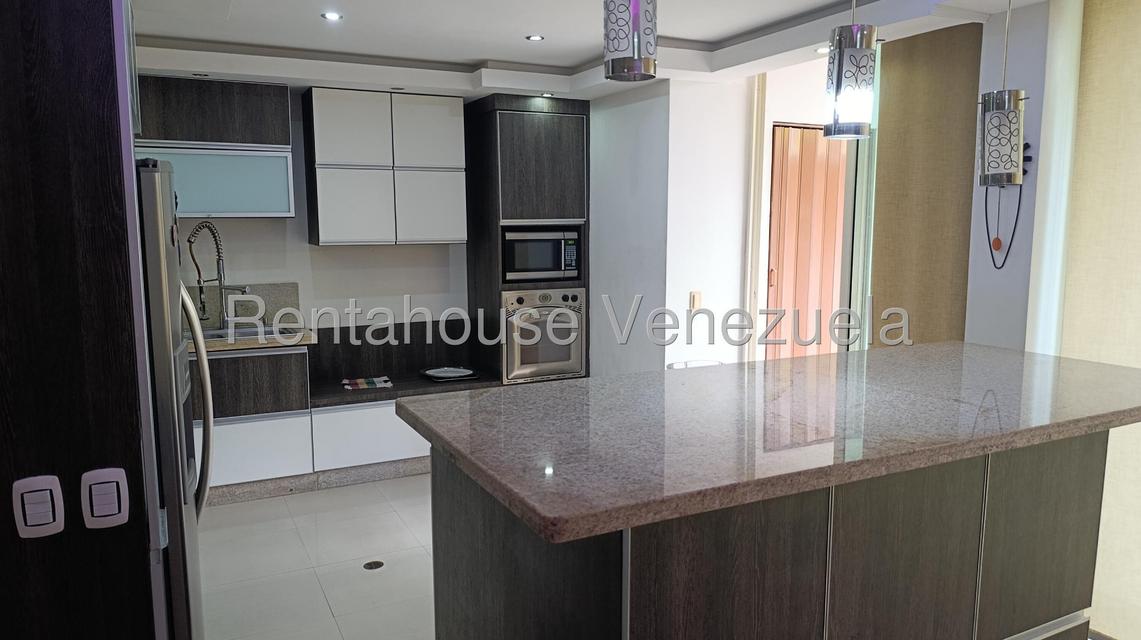 Townhouse en venta en Trigal Norte planta 100% pozo piscina 
