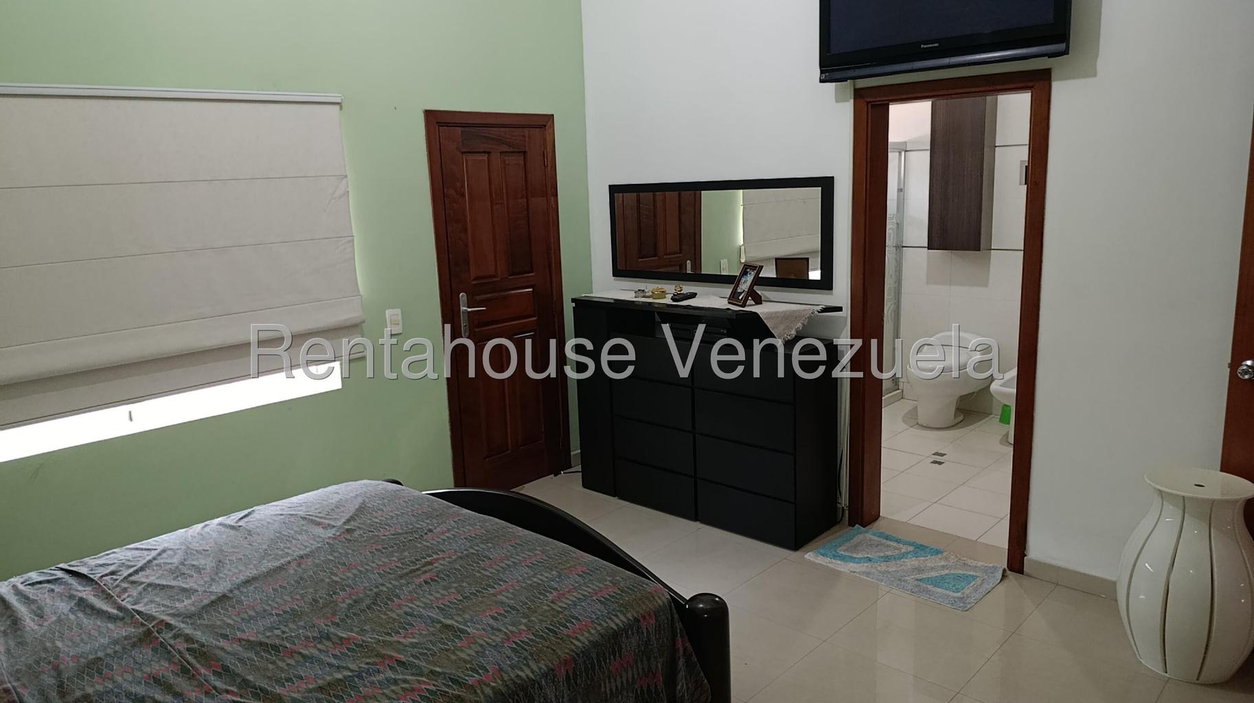 Townhouse en venta en Trigal Norte planta 100% pozo piscina 