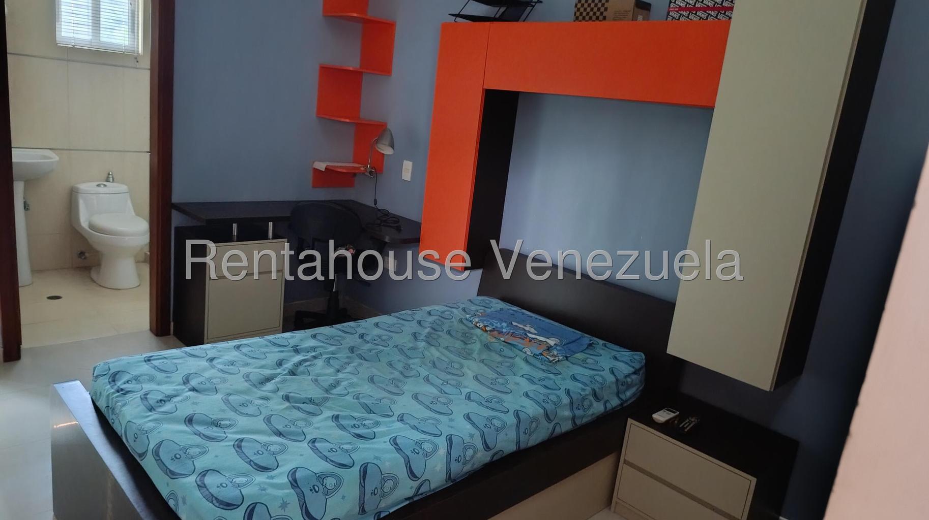 Townhouse en venta en Trigal Norte planta 100% pozo piscina 