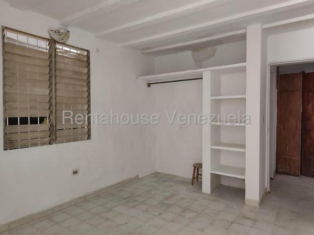 YL Vende Casa Quinta en Los Caobos #27-2079