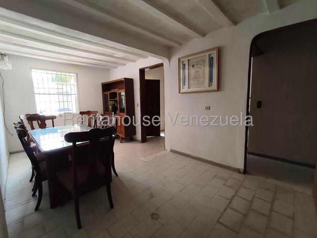 YL Vende Casa Quinta en Los Caobos #27-2079
