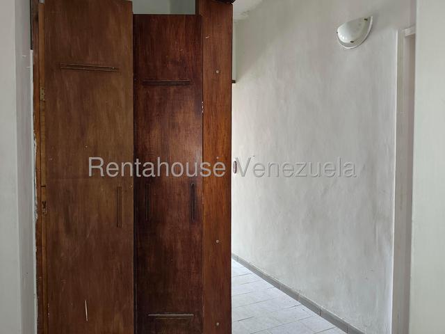 YL Vende Casa Quinta en Los Caobos #27-2079