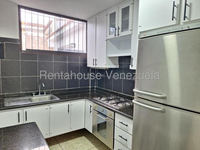 YL Venta de Casa tetra Familiar el Parral #27-1421