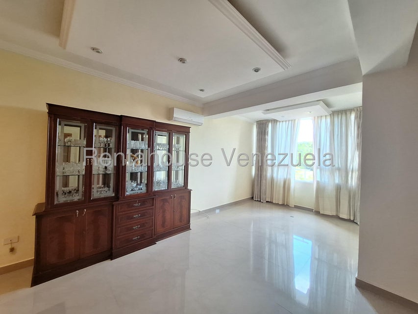 Apartamento en venta en las Chimeneas Valencia Carabobo