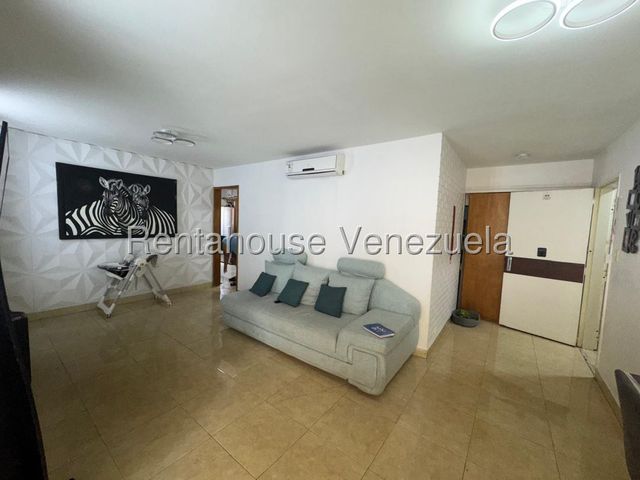 VENTA PRADOS DEL ESTE #26-14647