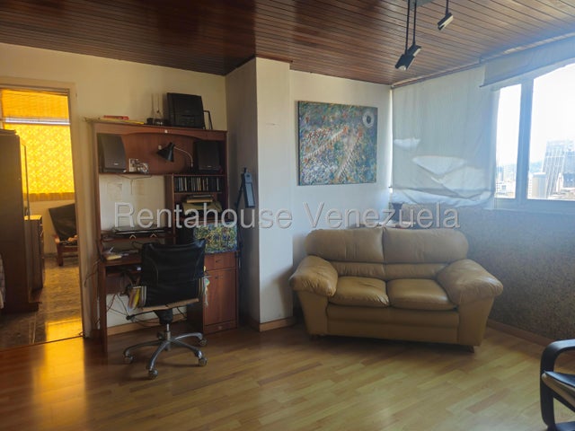 VENTA LOS CAOBOS #26-17157 