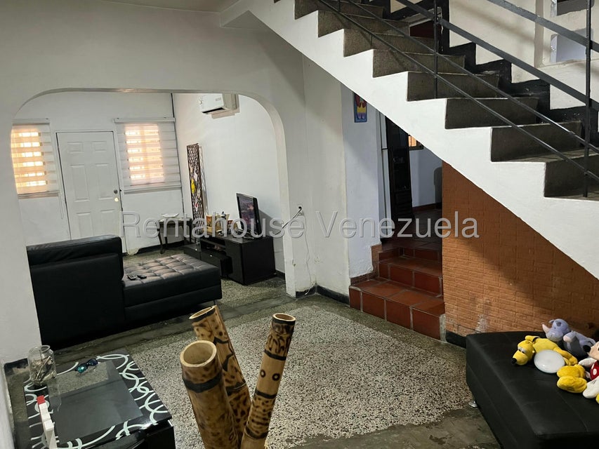Casa en venta en la pastora cerca Av. Bolivar Valencia Carabobo 