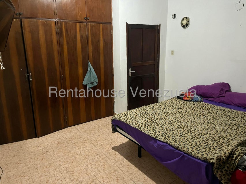 Casa en venta en la pastora cerca Av. Bolivar Valencia Carabobo 