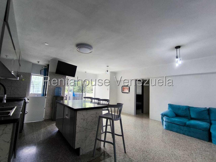 Apartamento en venta en la av. cedeño moderno y céntrico en Valencia Carabobo
