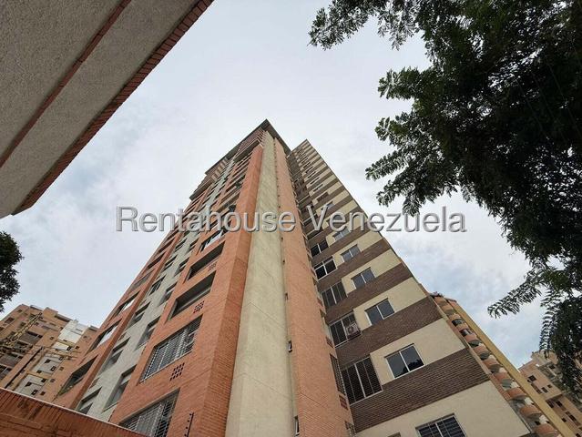 Alquiler Vista al Parque. Las Chimeneas  #27-904