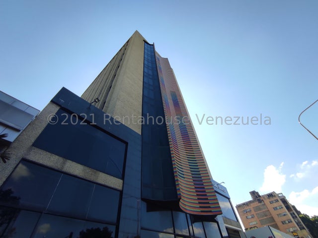 Venta de oficina Torre Stratos Av. Bolivar.  Valencia #22-10419