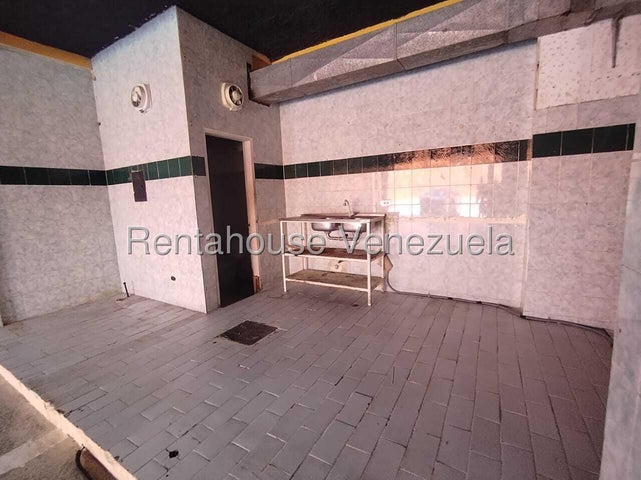 Alquiler de local C.C. Bayona, El Guayabal, Naguanagua, #26-14084