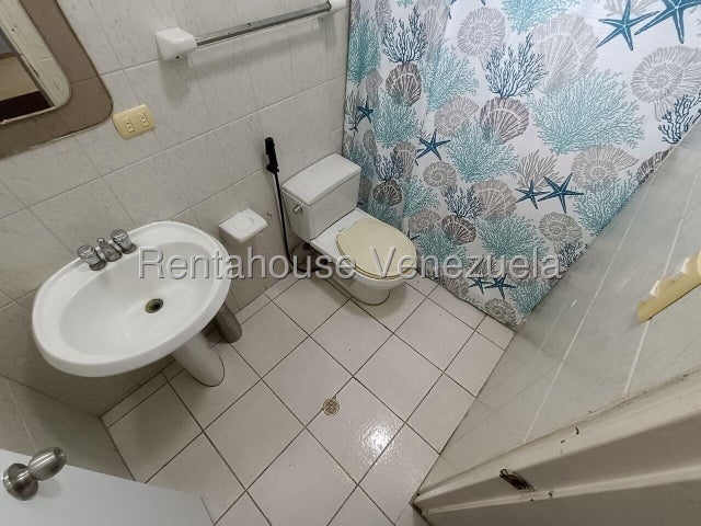 Los Mangos Apartamento en Alquiler  ubicado en Valencia Carabobo Codigo 27-2569 ELOISA MEJIA