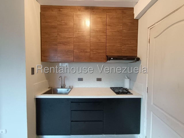 Los Mangos Apartamento en Alquiler  ubicado en Valencia Carabobo Codigo 27-2569 ELOISA MEJIA