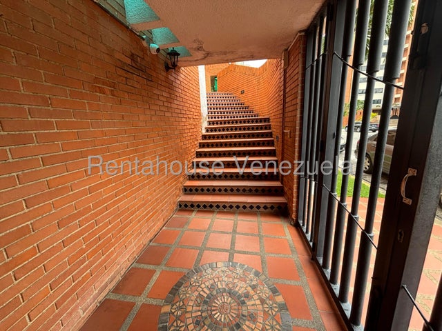 Las Chimeneas Apartamento en alquiler ubicado en Valencia Carabobo codigo 27-2446 ELOISA MEJIA 