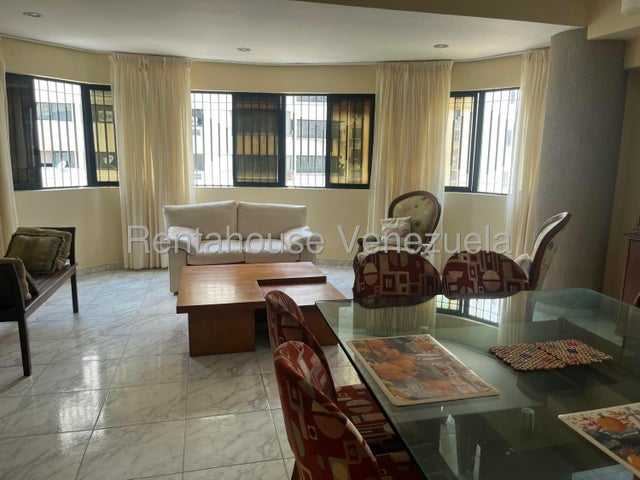 Sabana Larga Apartamento en Alquiler ubicado en Valencia carabobo 26-20120 ELOISA MEJIA