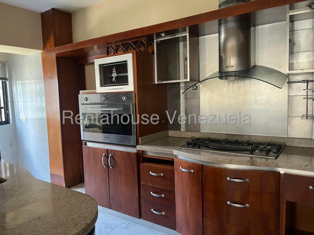 Sabana Larga Apartamento en Alquiler ubicado en Valencia carabobo 26-20120 ELOISA MEJIA