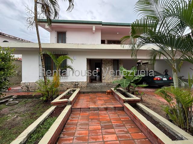 Alquiler de casa  en La Viña #27-932
