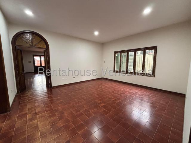 Alquiler de casa  en La Viña #27-932