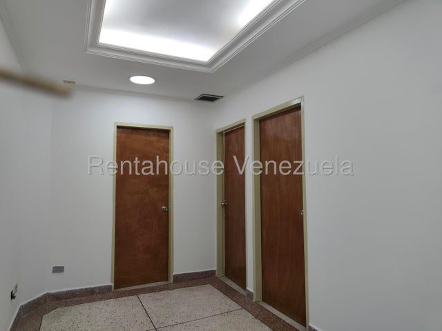 Alquiler de consultorio Centro Medico Guerra Mendez #26-21357 