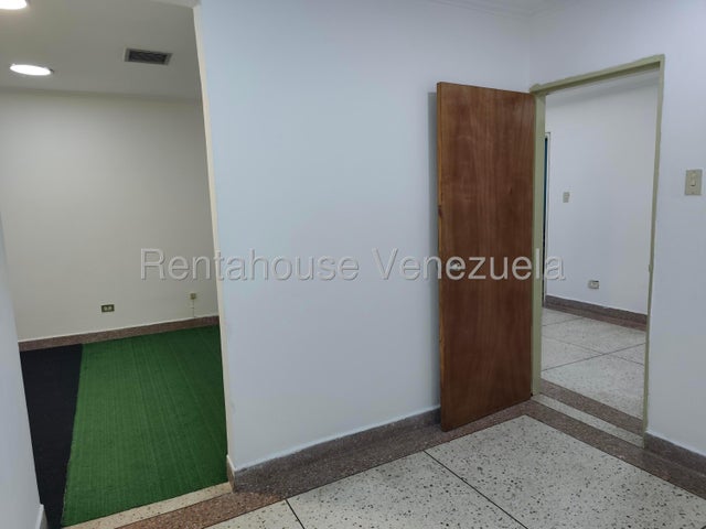 Alquiler de consultorio Centro Medico Guerra Mendez #26-21357 
