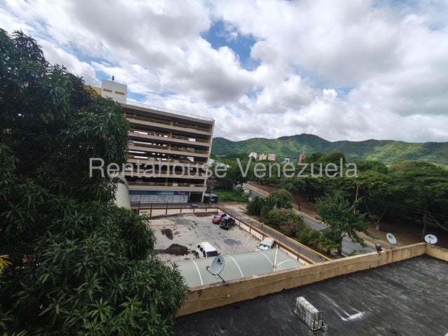 Alquiler de consultorio Centro Medico Guerra Mendez #26-21357 