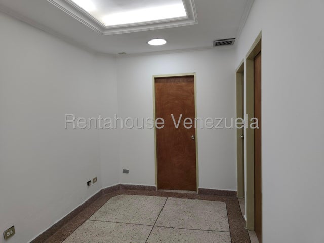 Alquiler de consultorio Centro Medico Guerra Mendez #26-21357 