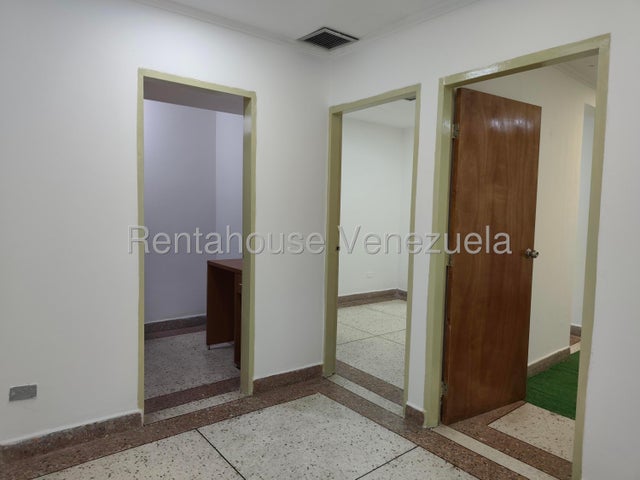 Alquiler de consultorio Centro Medico Guerra Mendez #26-21357 