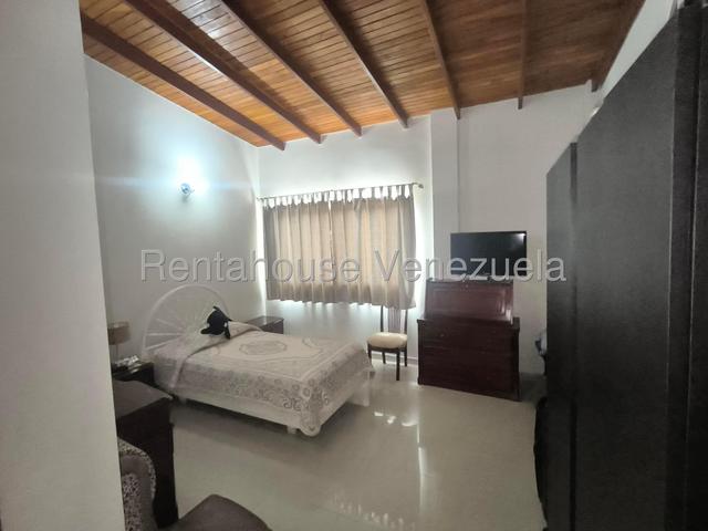 Ventas de Townhouses San Diego. Urb. La Josefina #25-24460