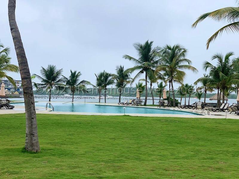 Apartamento en venta 224m² Ideal para vacacionar en Yacht Club Morrocoy en Tucacas 