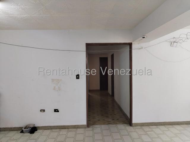 Centro Apartamento en venta ubicado en valencia carabobo 27-938 ELOISA MEJIA