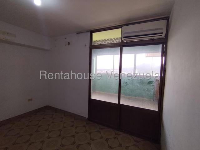 Centro Apartamento en venta ubicado en valencia carabobo 27-938 ELOISA MEJIA