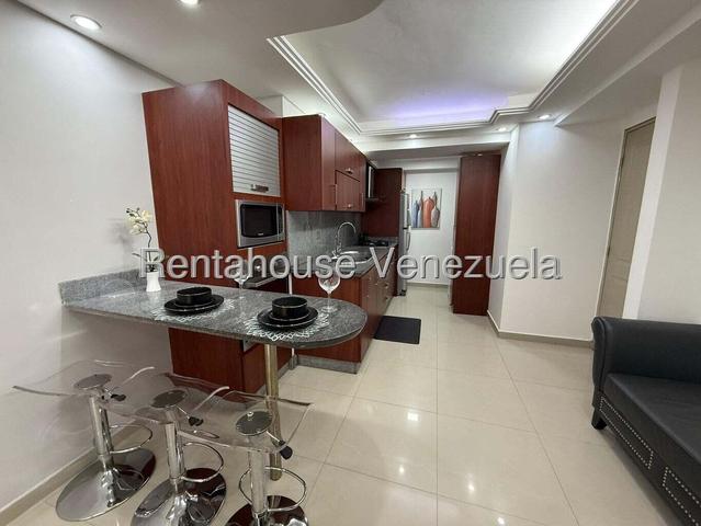 Venta de Apto. Vista al Parque #27-903