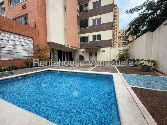 Venta de Apto. Vista al Parque #27-903