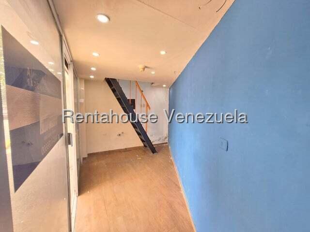 Alqu#iler de local en C.C. Patio Trigal #27-2965
