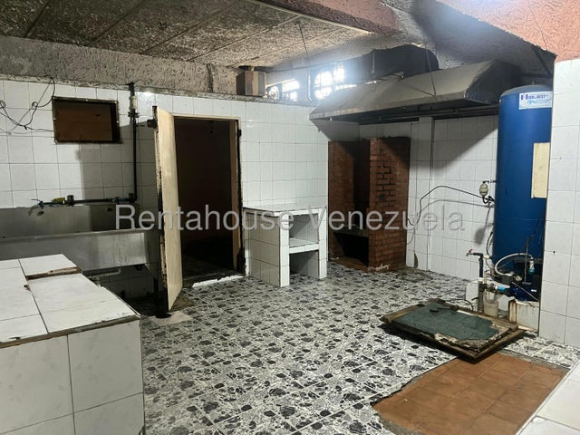 Alquiler de local en Av. Boliva Norte #26-6574
