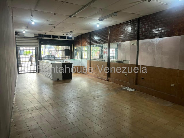 Alquiler de local en Av. Boliva Norte #26-6574