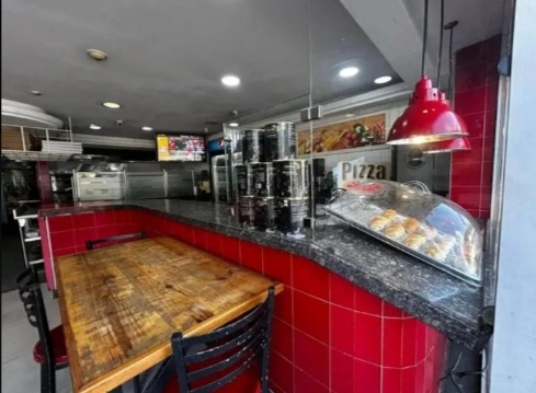 En Venta Pizzería Fondo de Comercio a Pie de Calle en Baruta, Miranda, Caracas