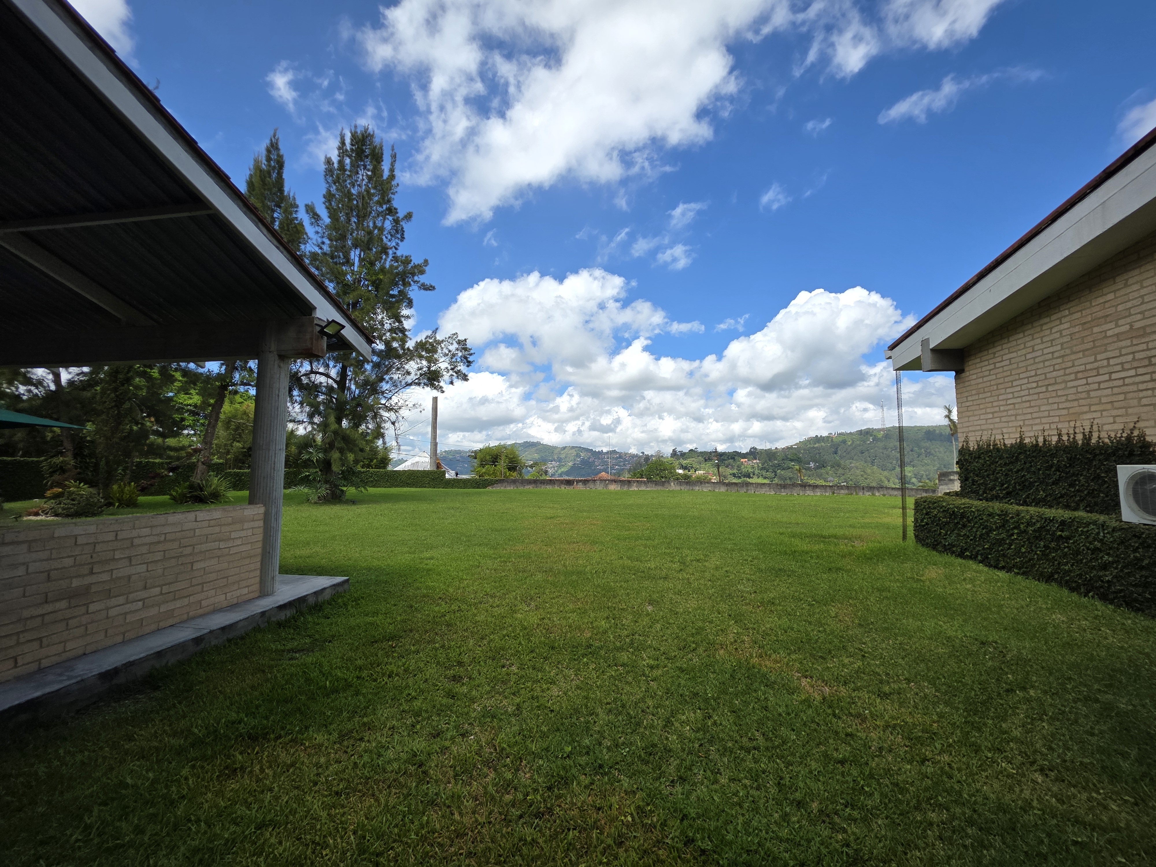 Vendo apartamento en obra gris 110m2 Los Guayabitos Oripoto
