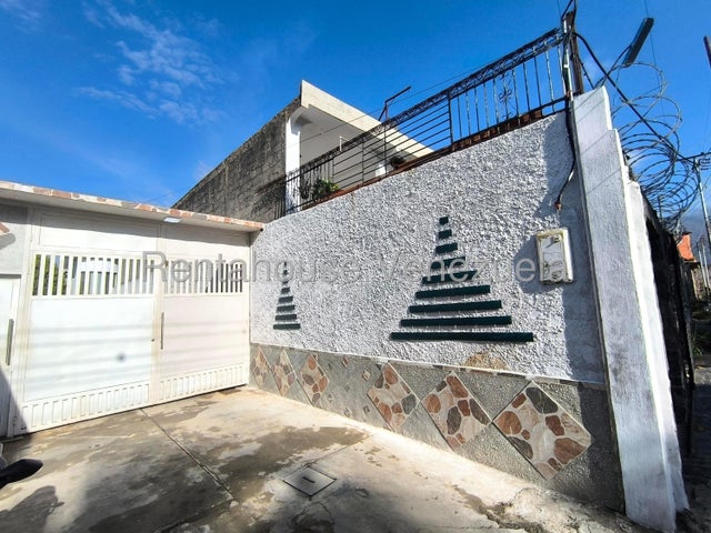 Casa moderna en venta 520m2 6H-6H-7H posee planta eléctrica ]Urb Los Tamarindos San Diego 