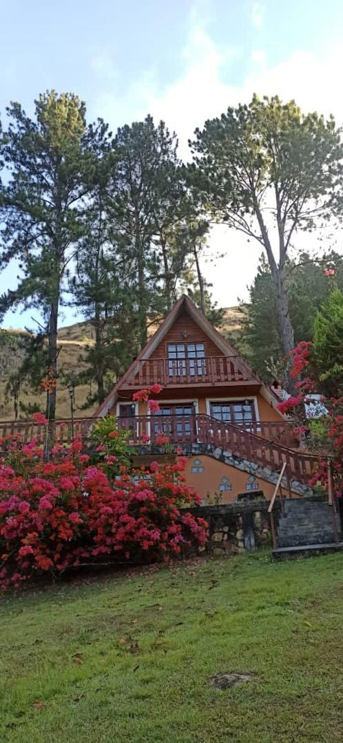Chalet en urbanismo privado