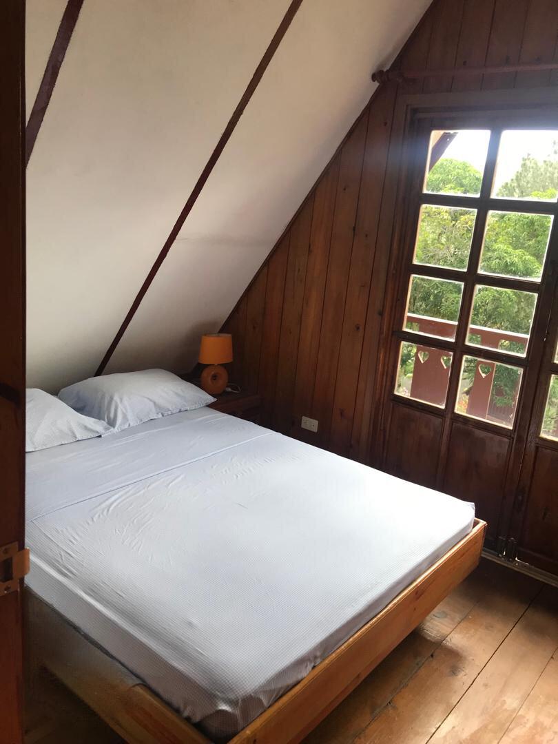 Chalet en urbanismo privado