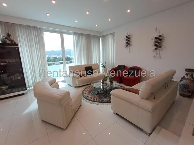 Las Chimeneas Apartamento en Alquiler ubicado en Valencia CODIGO 27-74 eloisa mejia