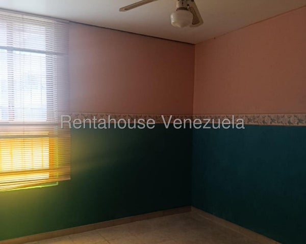 Barbula Apartamento en venta ubicado en Naguanagua Carabobo codigo 27-1751 ELOISA MEJIA