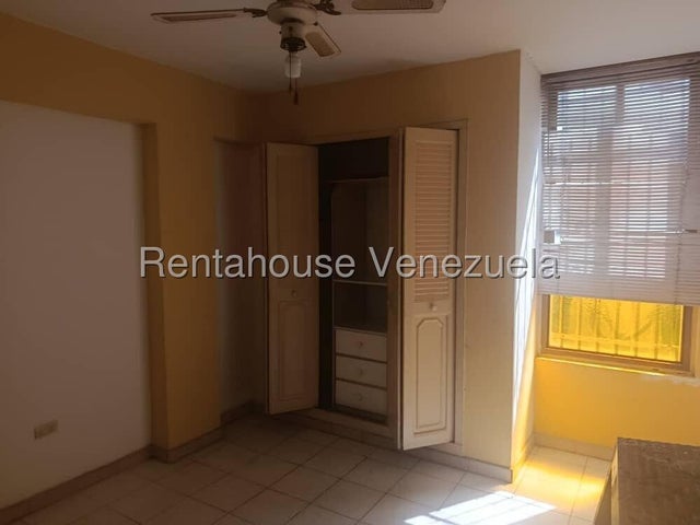 Barbula Apartamento en venta ubicado en Naguanagua Carabobo codigo 27-1751 ELOISA MEJIA