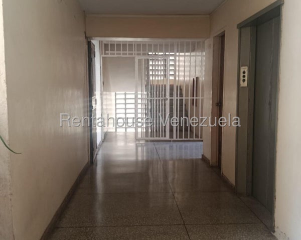 Barbula Apartamento en venta ubicado en Naguanagua Carabobo codigo 27-1751 ELOISA MEJIA